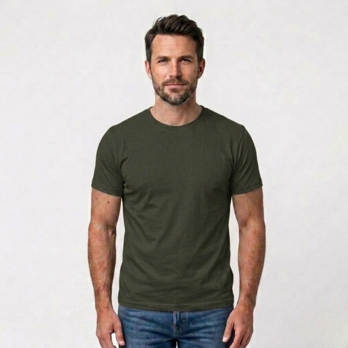 Urban Khaki - Front - Zeitloses T-Shirt mit modernem Schnitt und weicher Baumwollqualität.