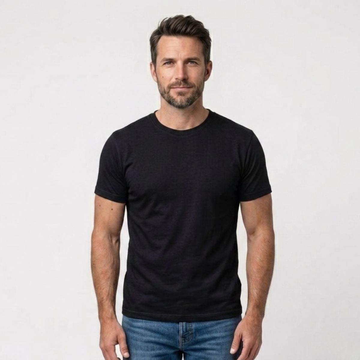 Black - Front - Zeitloses T-Shirt mit modernem Schnitt und weicher Baumwollqualität.